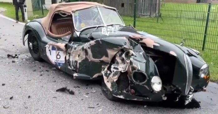 CAR ACCIDENT VIDEO: Woman crashed 1954 Jaguar XK120 from Fiberglass kit car while she was on her phone talking in Italy