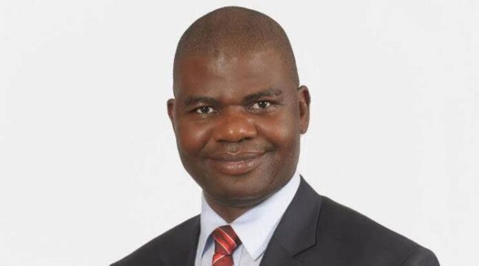 VIDEO: Incite of violence as TJ Kajwang cheered on hired goons to assault while throwing chairs on Morara Kebaso as he spoke in Luo: Hiyo Yes! Yes! Hii ndio utamu ya Nairobi